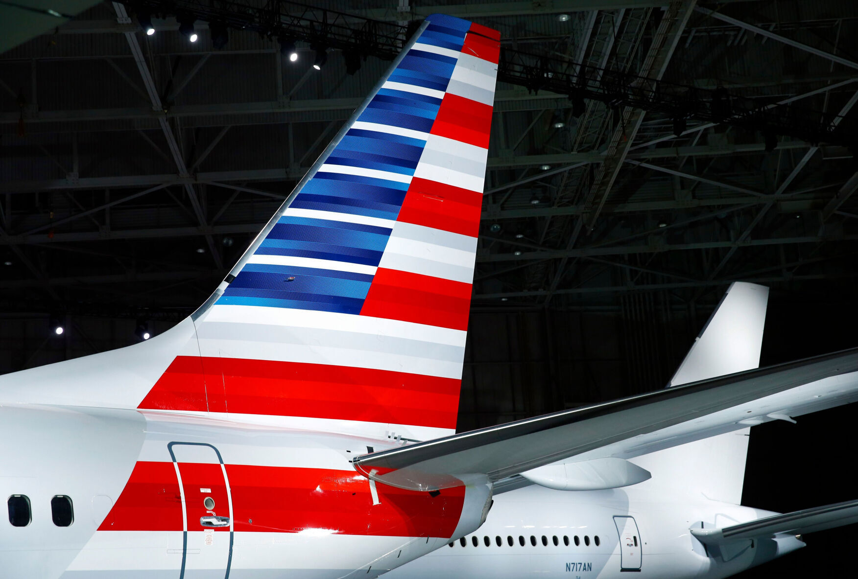 US-NEWS-AIRLINE-APOLOGY-CANCER-DA